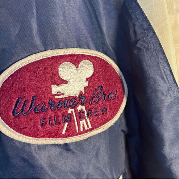 Warner Bros Store Jacket Large Cast Crew Blue Hollywood Varsity Looney Tunes VTG - Picture 3 of 16